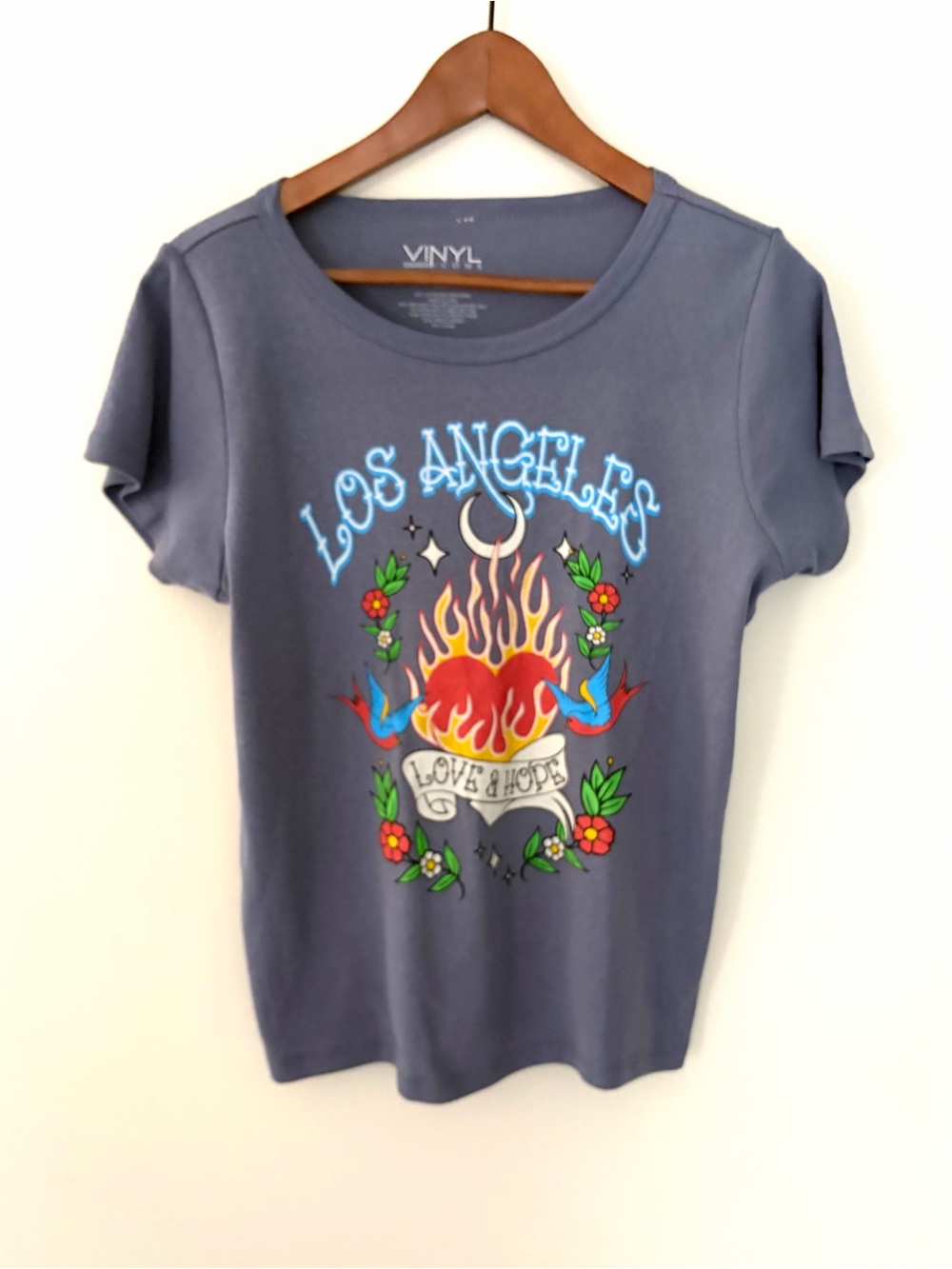 VINYL ICONS Los Angeles Love & Hope Graphic Tee - Heart Flame Flowers size XL